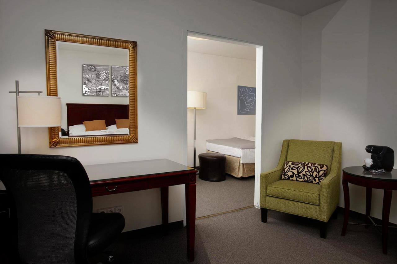 Hotel Petrovy Kameny Karlova Studánka エクステリア 写真