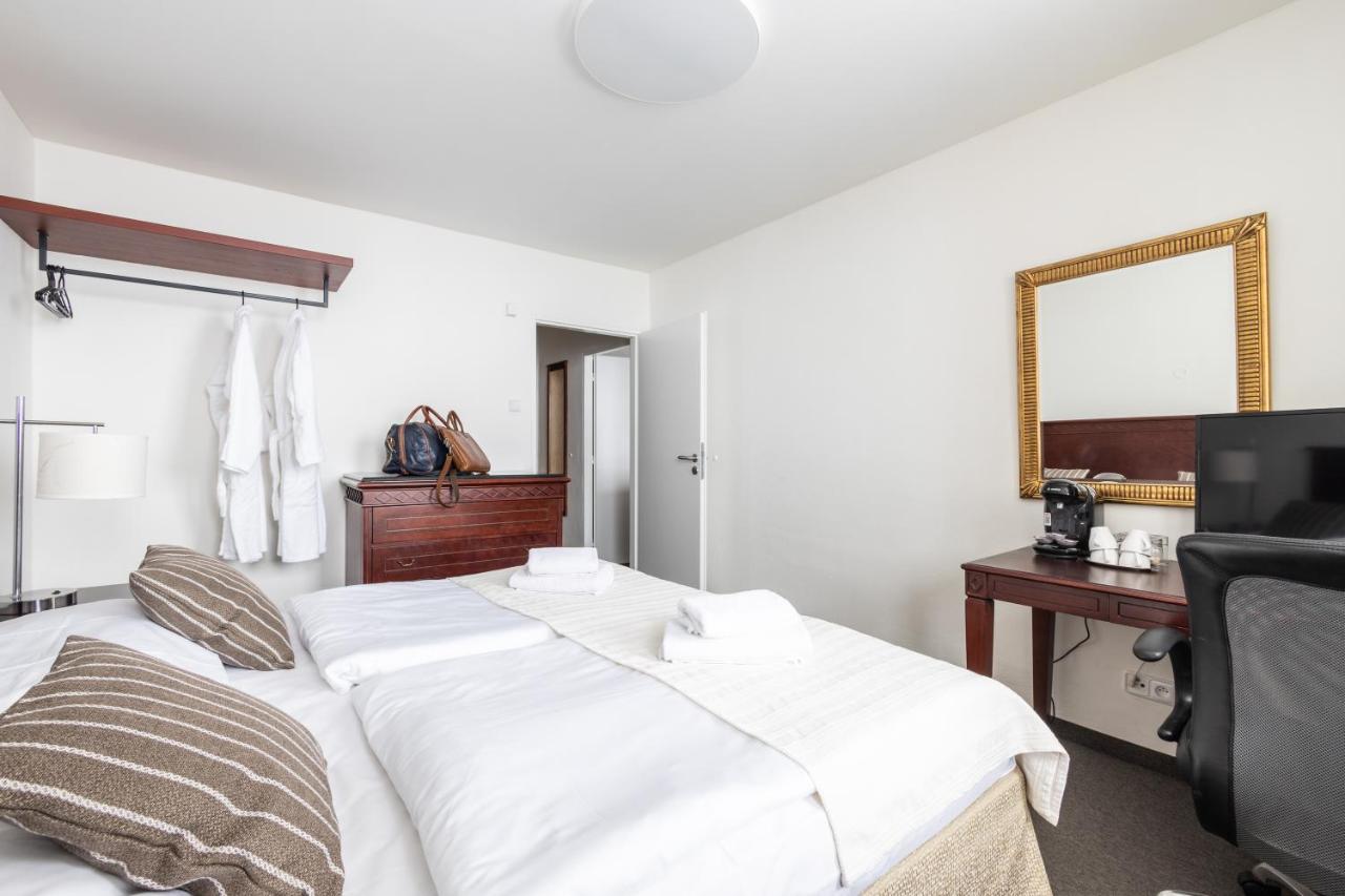 Hotel Petrovy Kameny Karlova Studánka エクステリア 写真